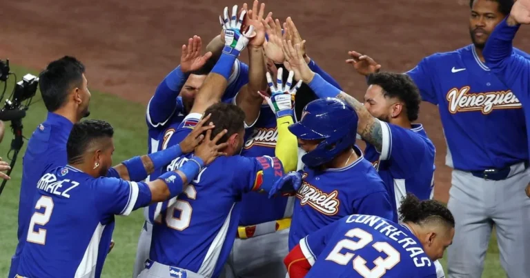 Venezuela vence 3-2 a Estados Unidos y se corona campeón del Clásico Mundial