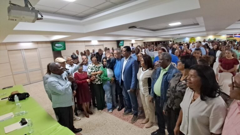 Fuerza Magisterial amplía su Dirección Nacional y ratifica sus autoridades en Asamblea Nacional